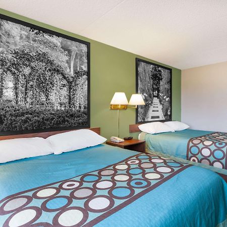 Super 8 By Wyndham Harrisburg Hershey West Екстер'єр фото
