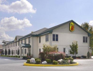 Super 8 By Wyndham Harrisburg Hershey West Екстер'єр фото